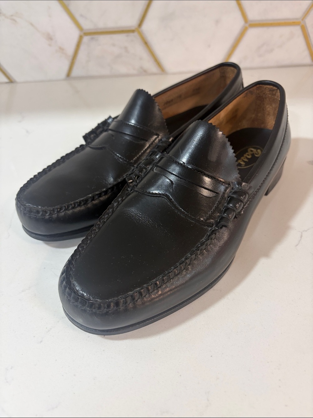 G.H. Bass Weejuns Black Leather Penny Loafers Preppy Slip On W 9.5 C | Fits 10 - Picture 2 of 9